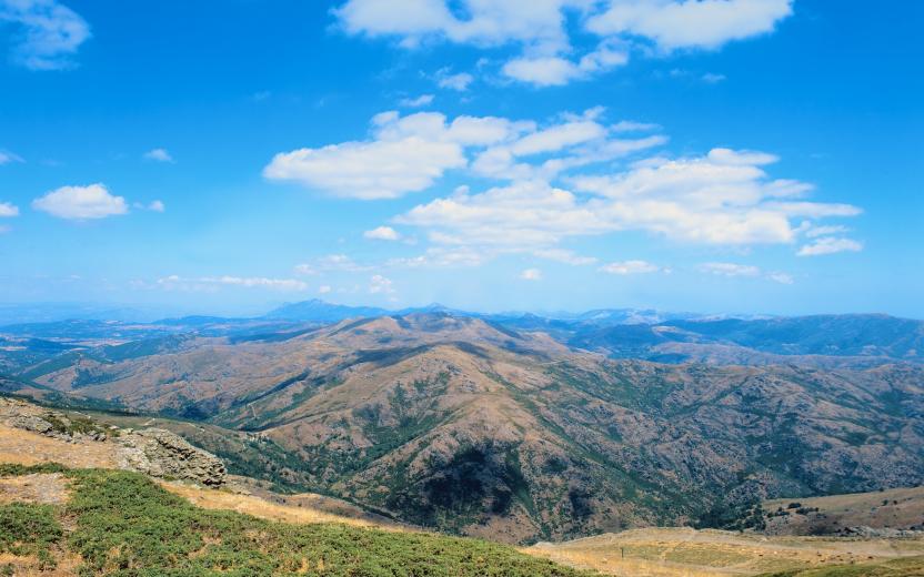 Panorama da Bruncu Spina verso il Supramonte di Orgosolo