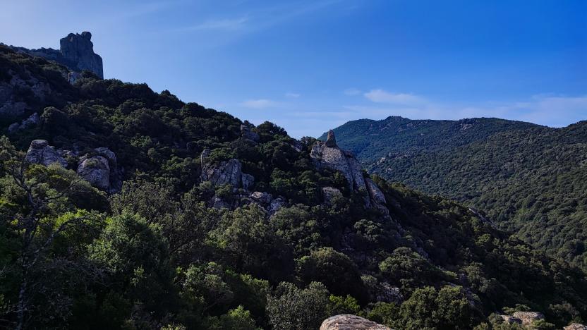 Panorama nei pressi dell'inizio del sentiero 801