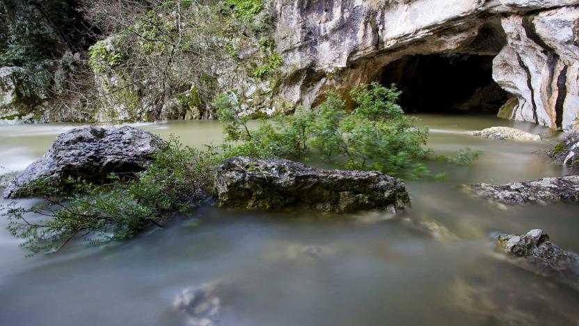 Sa Oche 'e su Bentu, grotta