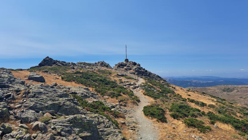 Punta la croce vista dal sentiero