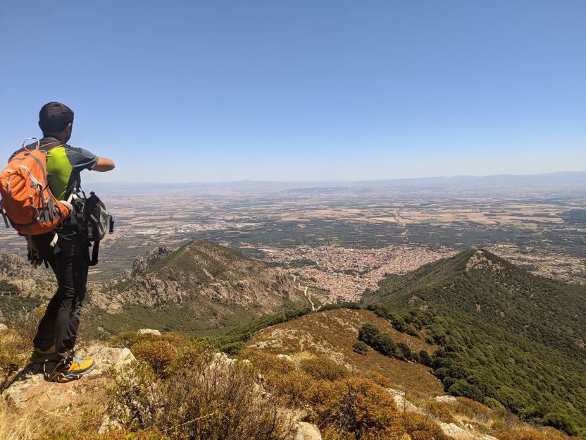 il colle di Cuccureddu, visto dall'alto