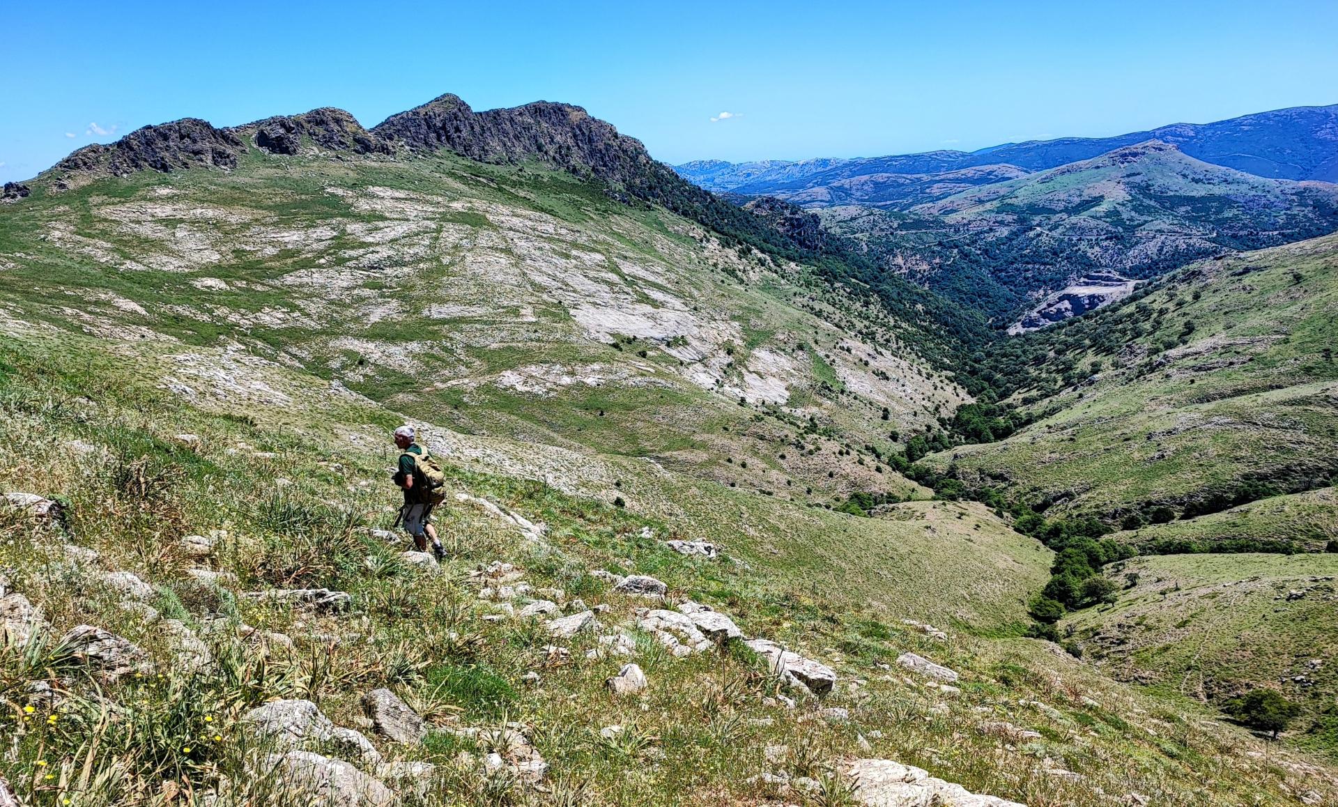 Gennargentu, salita verso il Monte Arbu