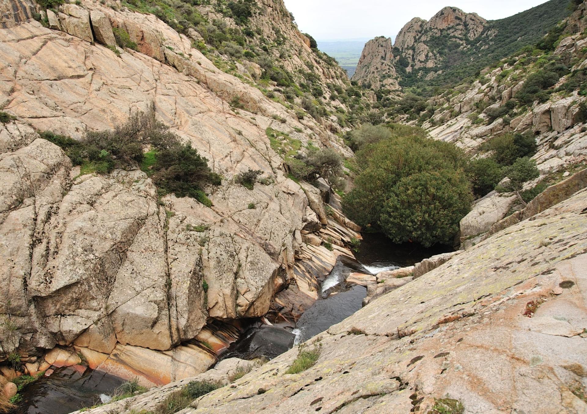 Discesa a valle dal rio Coxinas