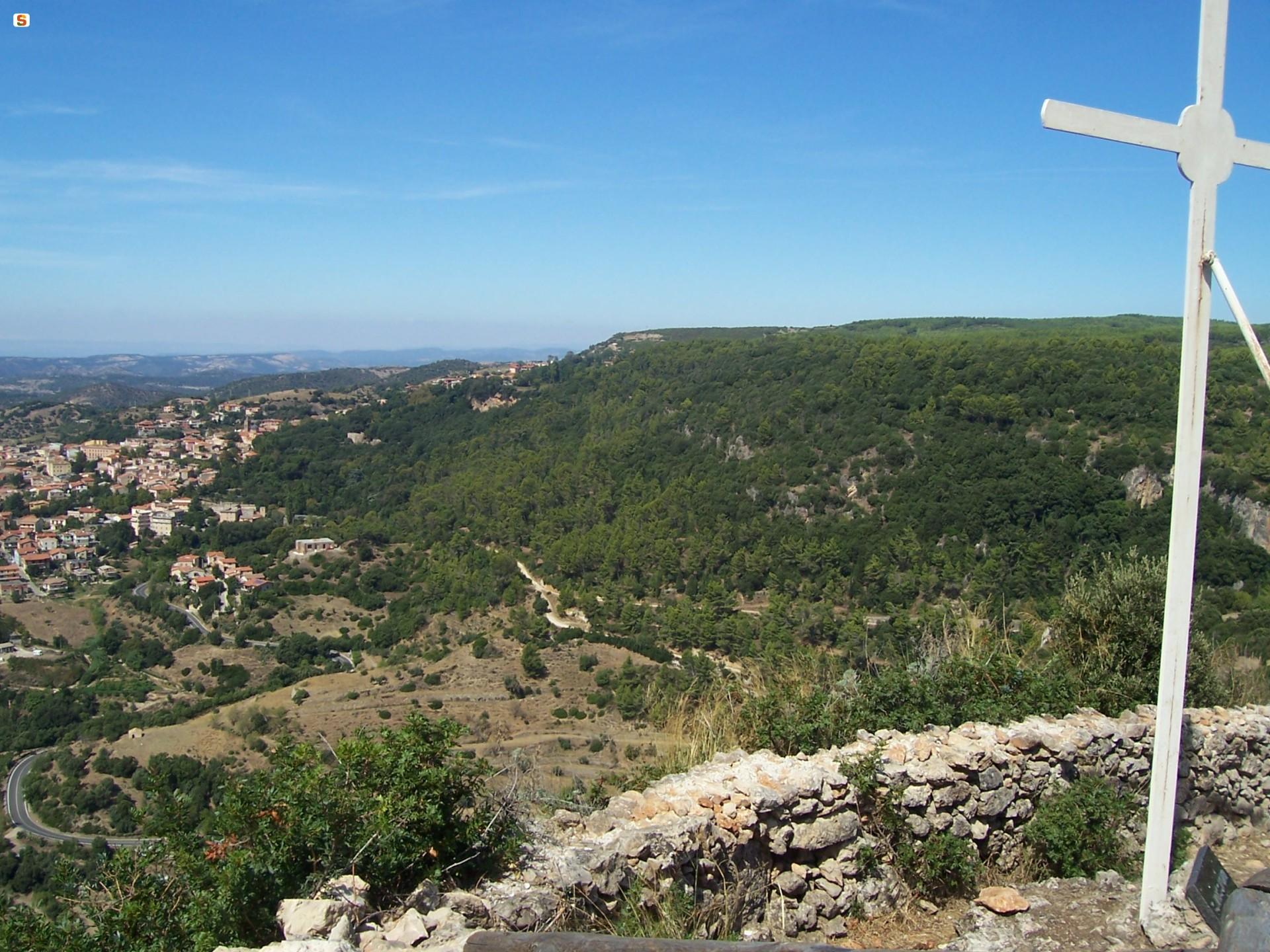 Panorama verso il Parco Aymerich dalla Punta Carradore.jpg